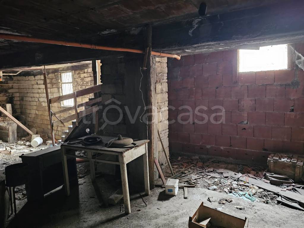 locale commerciale in vendita a Misterbianco