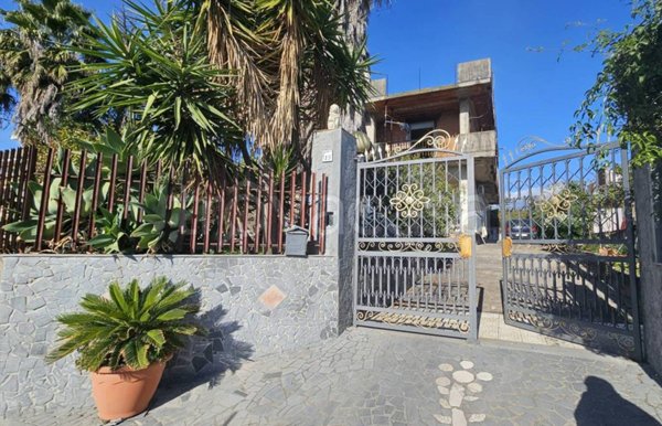 casa indipendente in vendita a Misterbianco