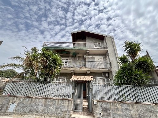 casa indipendente in vendita a Misterbianco in zona Centro Città