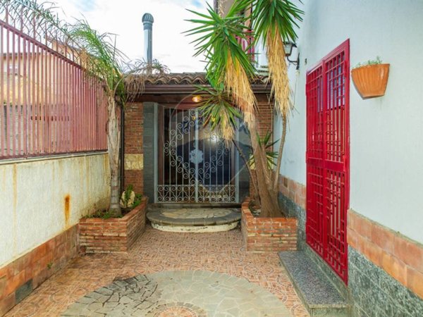 casa indipendente in vendita a Misterbianco