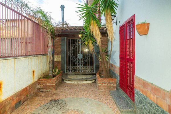 casa indipendente in vendita a Misterbianco