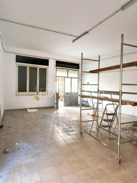 negozio in vendita a Misterbianco in zona Lineri / Montepalma