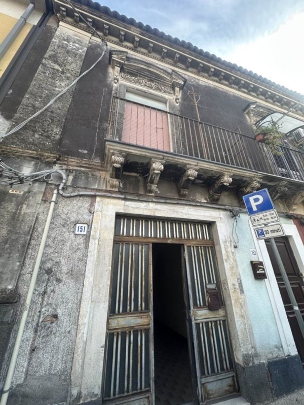 casa indipendente in vendita a Misterbianco