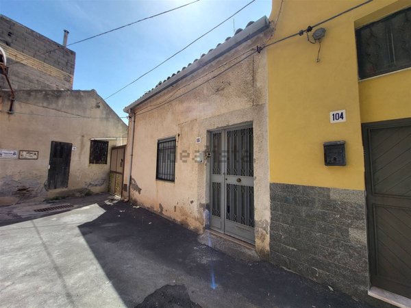 casa indipendente in vendita a Misterbianco