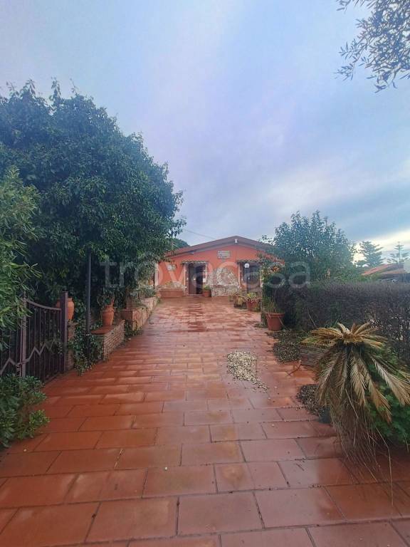 negozio in vendita a Misterbianco