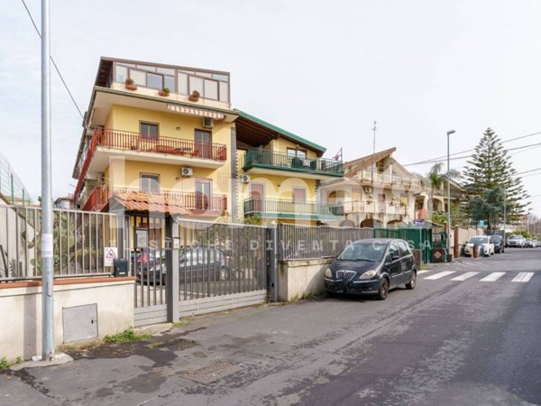 appartamento in vendita a Misterbianco in zona Belsito