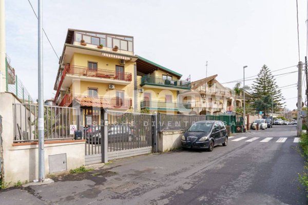 appartamento in vendita a Misterbianco in zona Belsito