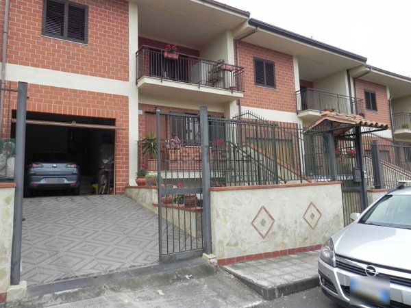 casa indipendente in vendita a Misterbianco