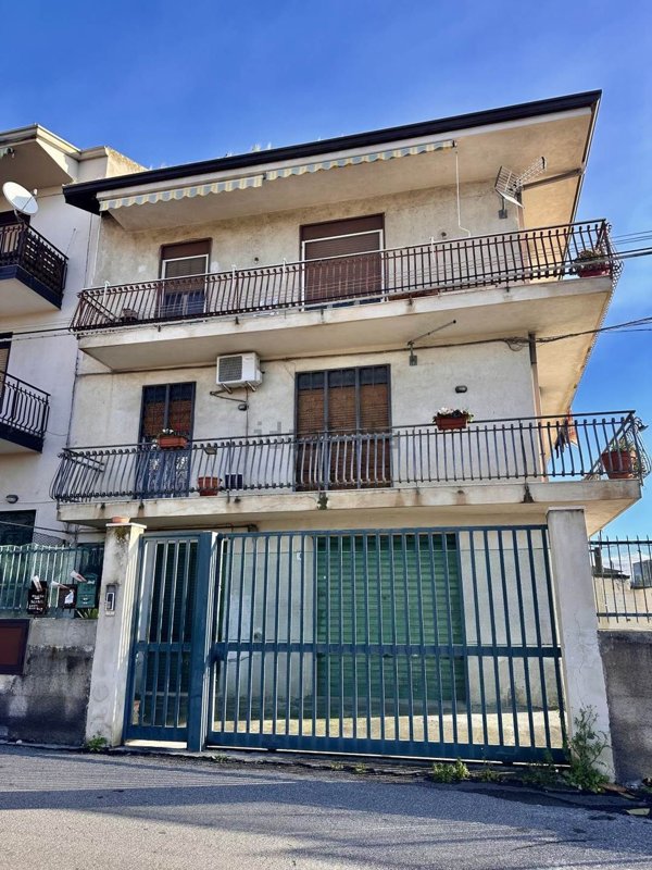 appartamento in vendita a Misterbianco in zona Poggio Lupo