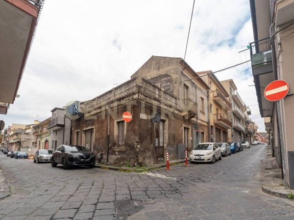 casa indipendente in vendita a Misterbianco in zona Centro Città