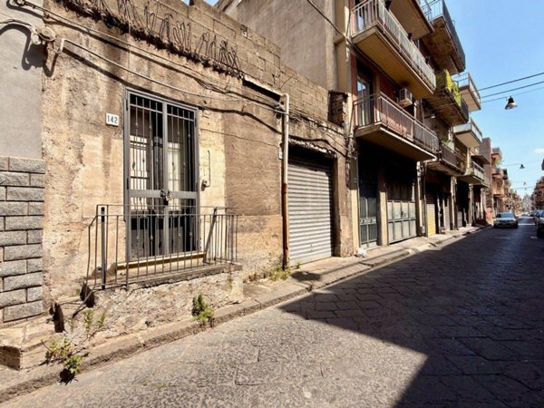 casa indipendente in vendita a Misterbianco