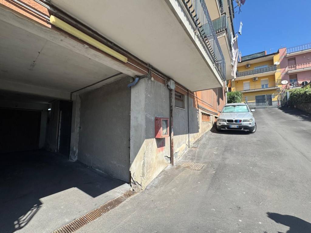 locale di sgombero in vendita a Misterbianco