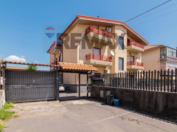 appartamento in vendita a Misterbianco in zona Belsito