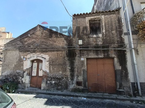 casa indipendente in vendita a Misterbianco
