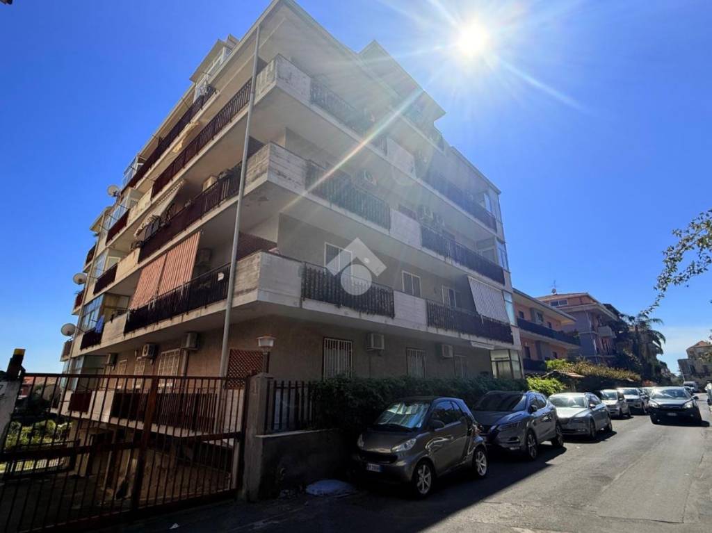 appartamento in vendita a Misterbianco in zona Belsito