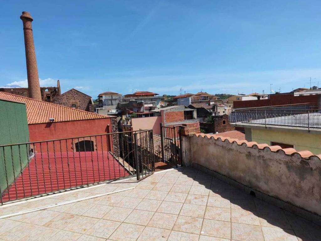 casa indipendente in vendita a Misterbianco