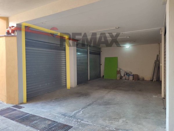 locale di sgombero in vendita a Misterbianco