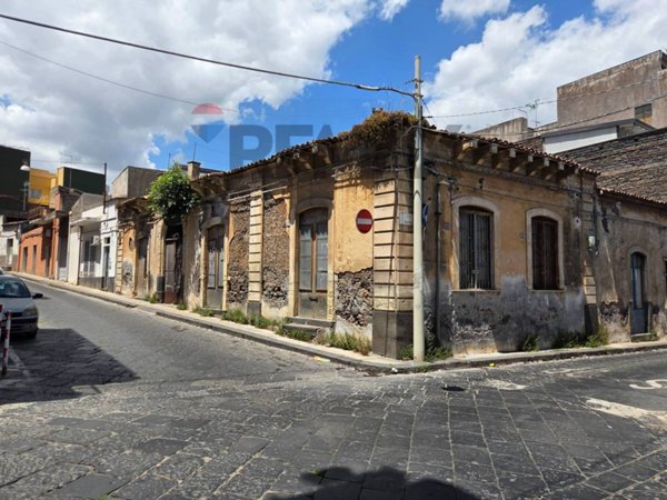 casa indipendente in vendita a Misterbianco in zona Centro Città
