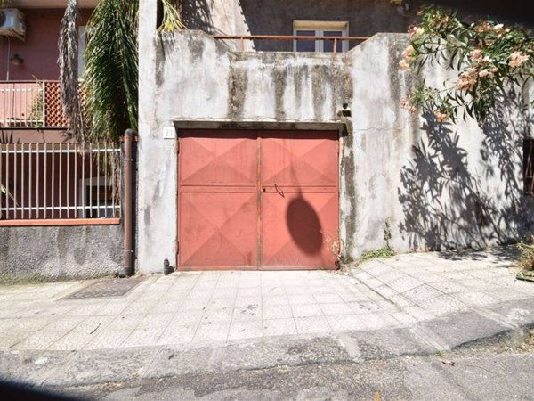 locale di sgombero in vendita a Misterbianco in zona Lineri / Montepalma