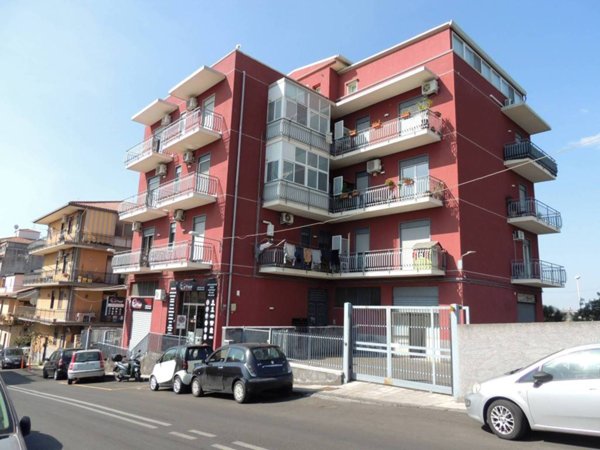 locale commerciale in vendita a Misterbianco in zona Lineri / Montepalma