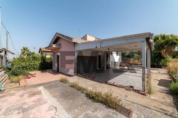 casa indipendente in vendita a Misterbianco