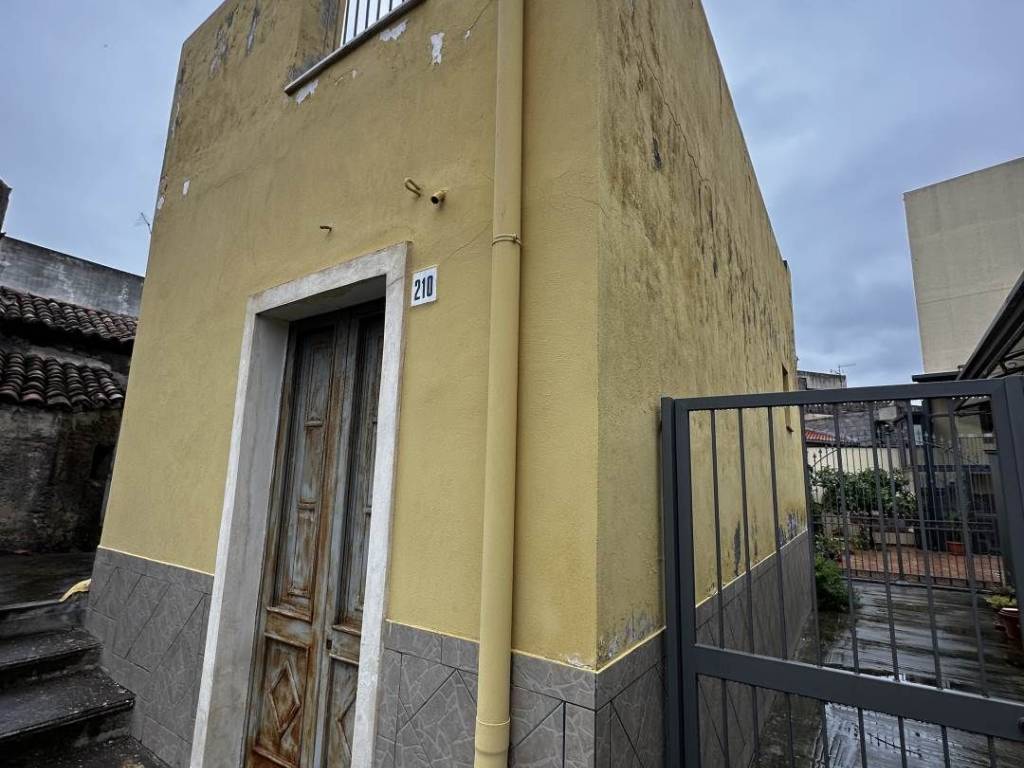 casa indipendente in vendita a Misterbianco
