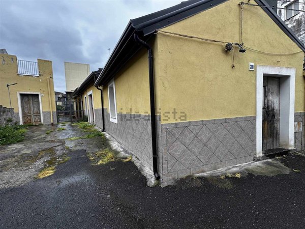 casa indipendente in vendita a Misterbianco