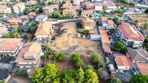 terreno edificabile in vendita a Misterbianco in zona Serra