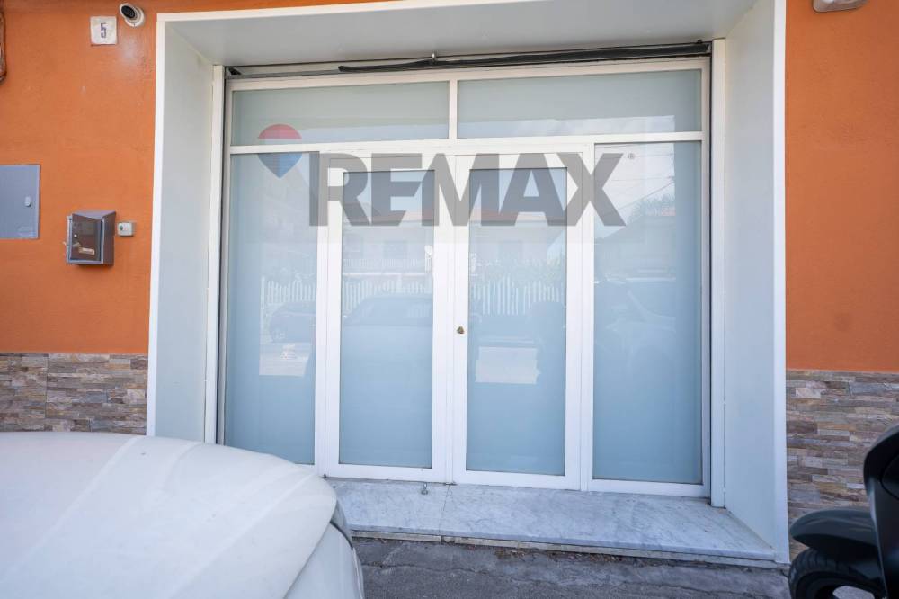 locale commerciale in vendita a Misterbianco