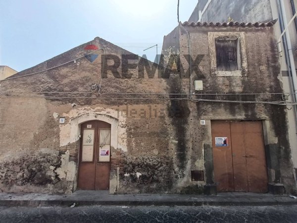 casa indipendente in vendita a Misterbianco