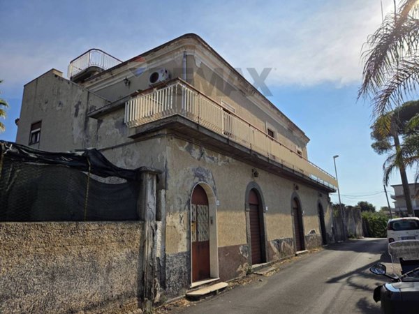 casa indipendente in vendita a Misterbianco