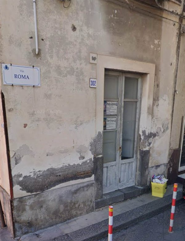 locale commerciale in vendita a Misterbianco in zona Centro Città