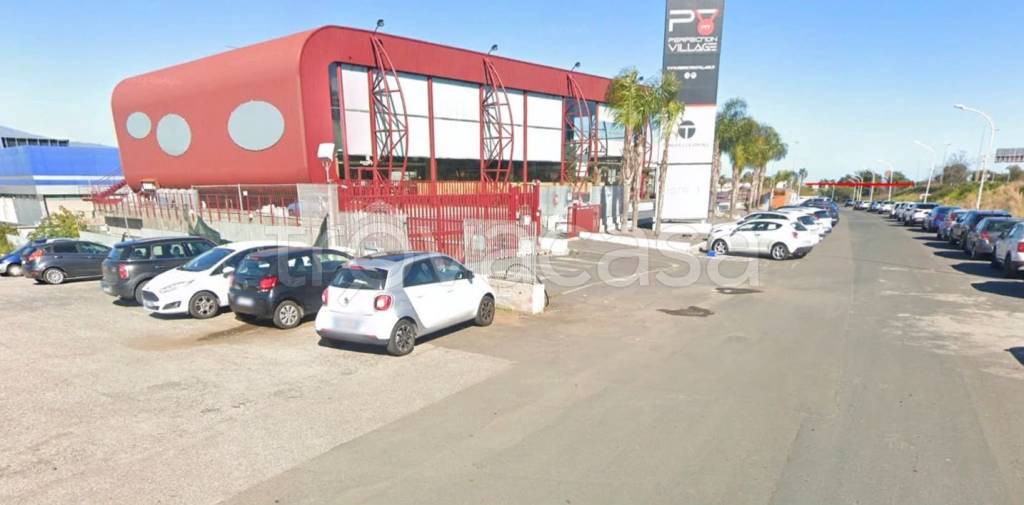 locale commerciale in vendita a Misterbianco