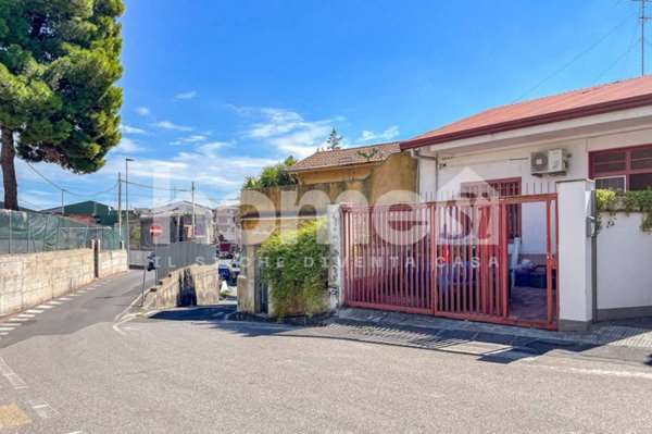 casa indipendente in vendita a Misterbianco