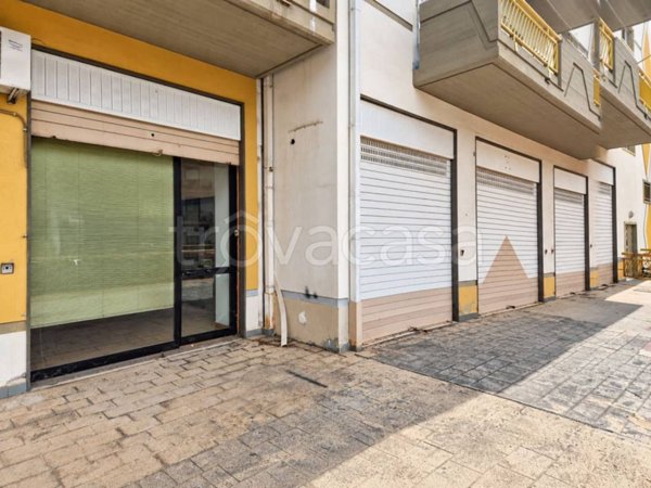 locale commerciale in vendita a Misterbianco