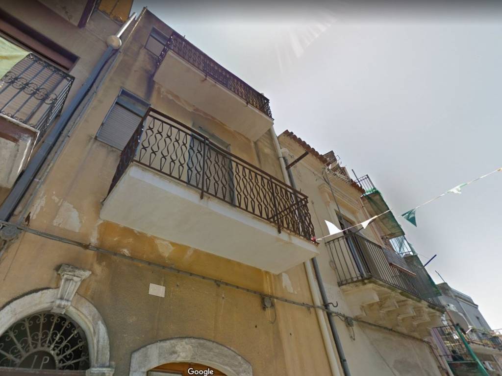 intera palazzina in vendita a Motta Sant'Anastasia