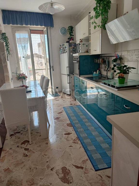 appartamento in vendita a Motta Sant'Anastasia in zona Centro Storico