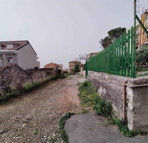 locale commerciale in vendita a Motta Sant'Anastasia