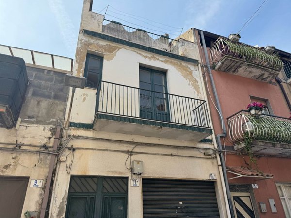 casa indipendente in vendita a Motta Sant'Anastasia