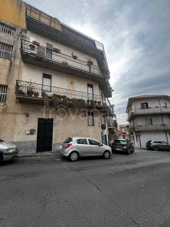 appartamento in vendita a Motta Sant'Anastasia in zona Centro Storico