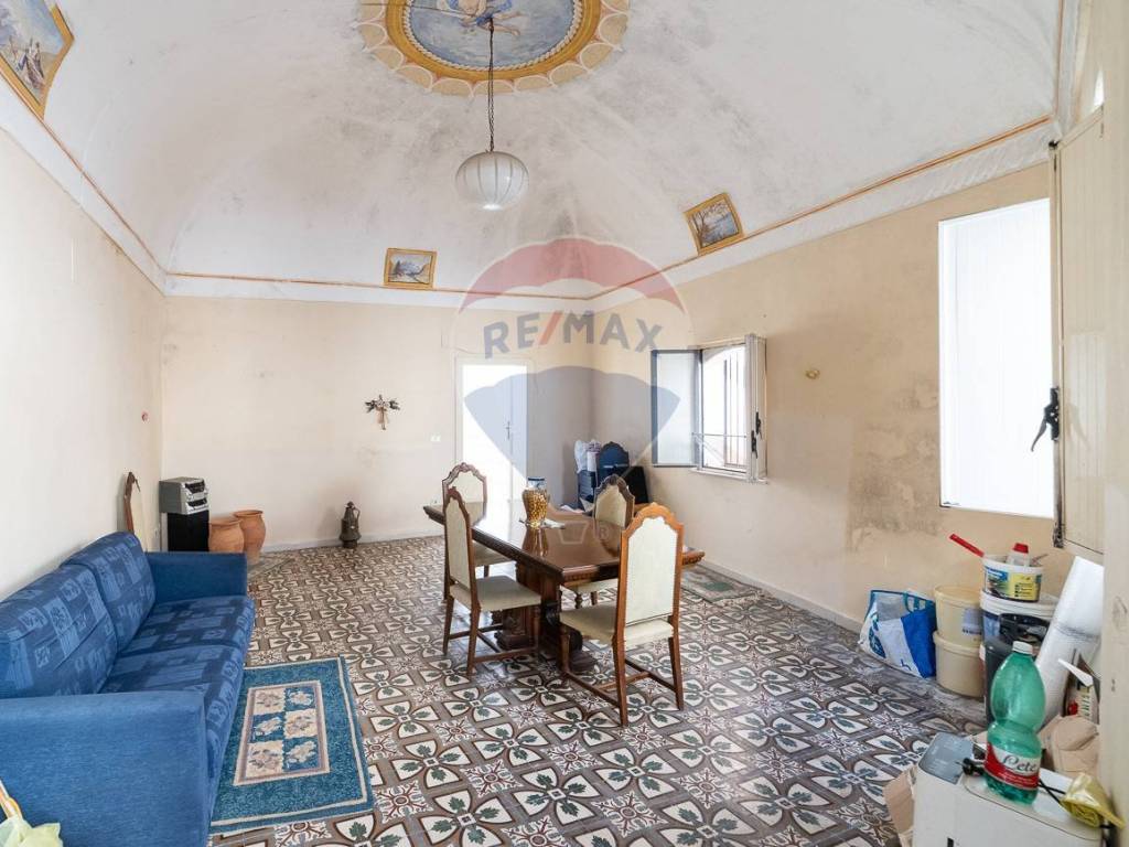 casa indipendente in vendita a Motta Sant'Anastasia in zona Centro Storico