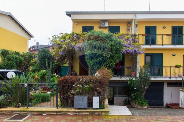 casa indipendente in vendita a Motta Sant'Anastasia