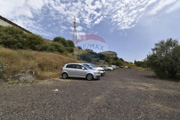 terreno edificabile in vendita a Motta Sant'Anastasia