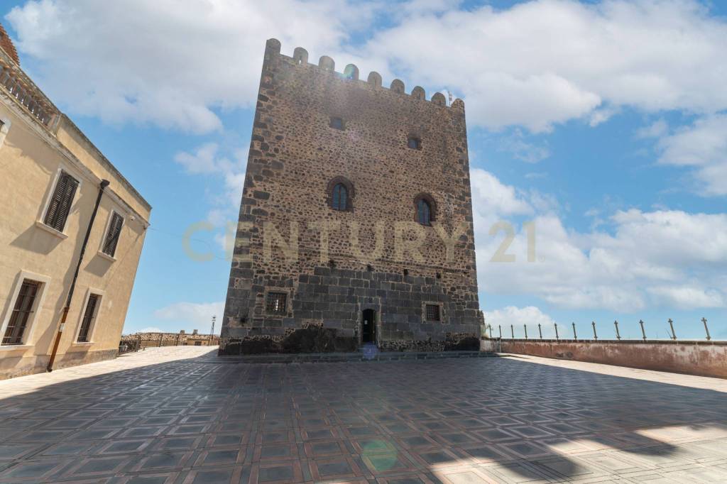 casa indipendente in vendita a Motta Sant'Anastasia in zona Centro Storico