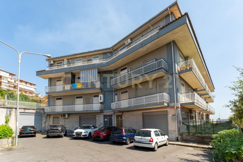 appartamento in vendita a Motta Sant'Anastasia in zona Centro Storico