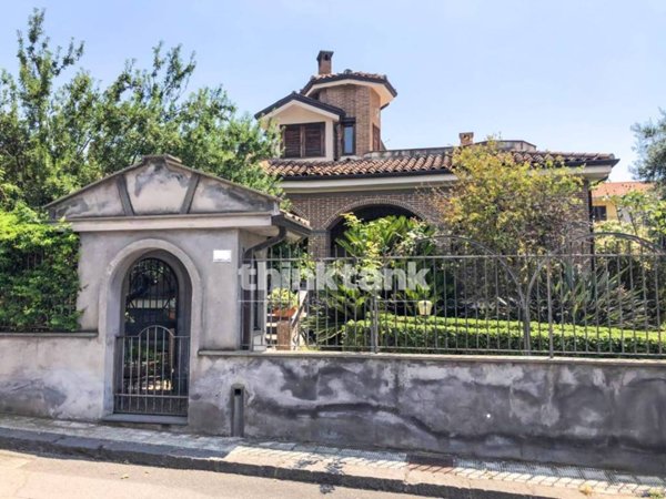 casa indipendente in vendita a Motta Sant'Anastasia