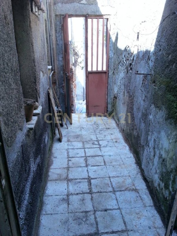 casa indipendente in vendita a Motta Sant'Anastasia in zona Centro Storico