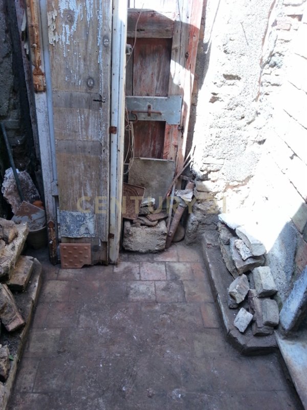 casa indipendente in vendita a Motta Sant'Anastasia in zona Centro Storico