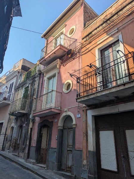 casa indipendente in vendita a Motta Sant'Anastasia
