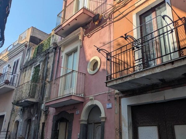 casa indipendente in vendita a Motta Sant'Anastasia